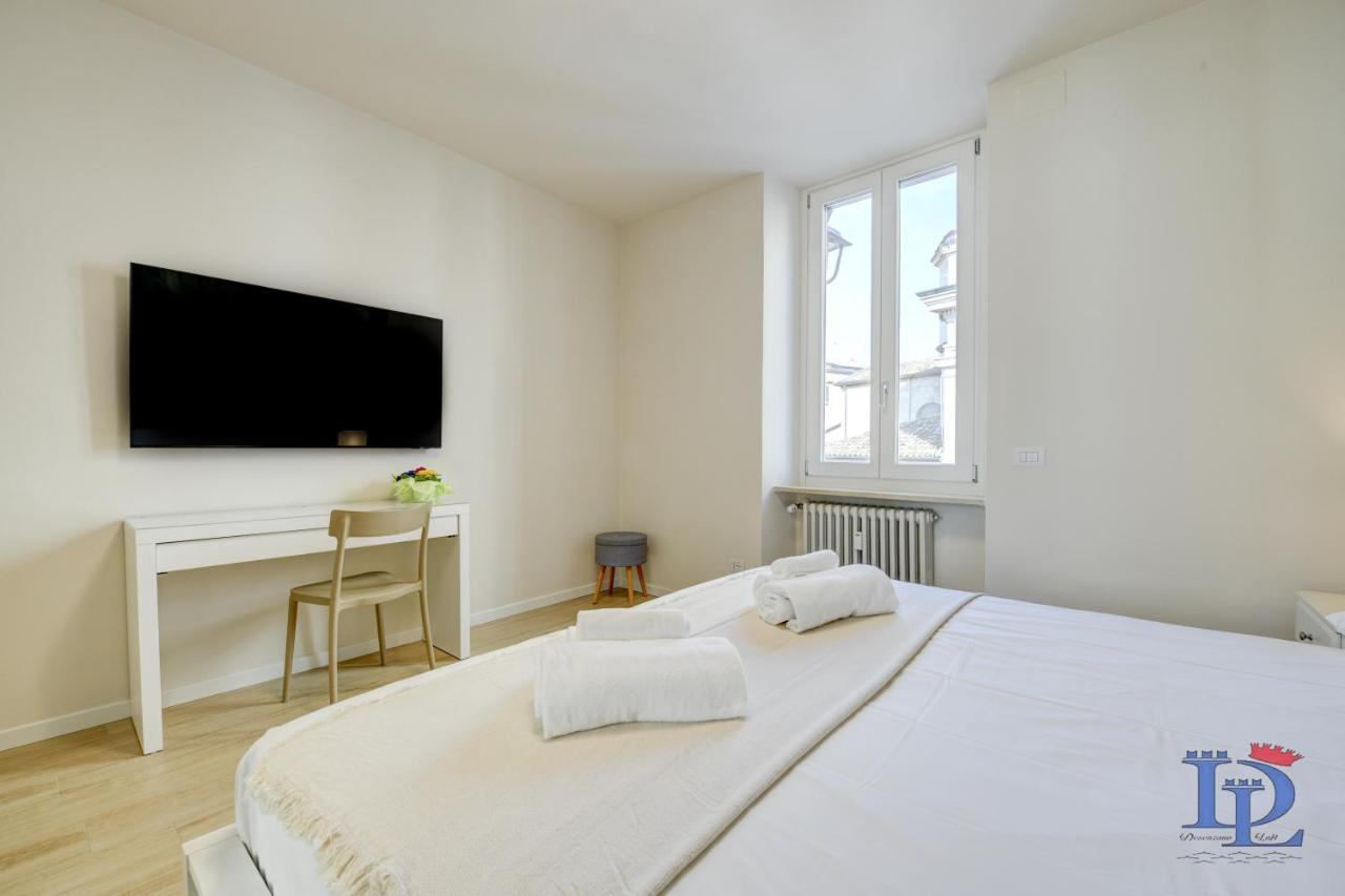 Desenzanoloft Official Partner Marriott Homes & Villas - Apa Dom Downtown Family Apartment Desenzano del Garda Exterior foto