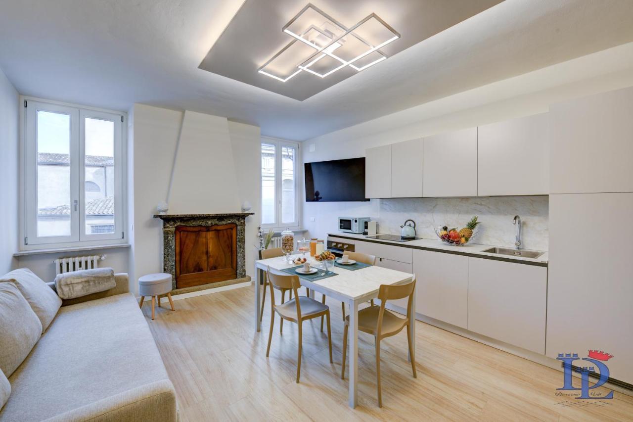 Desenzanoloft Official Partner Marriott Homes & Villas - Apa Dom Downtown Family Apartment Desenzano del Garda Exterior foto