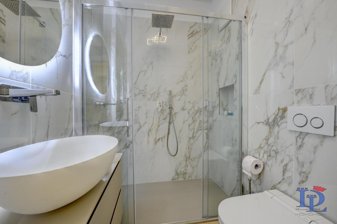 Desenzanoloft Official Partner Marriott Homes & Villas - Apa Dom Downtown Family Apartment Desenzano del Garda Exterior foto